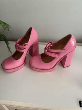 Steve Madden Bubblegum Pink Double-Strap Mary Jane Block Heels 7 1/2